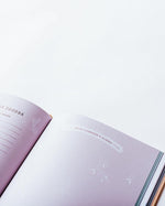 Load image into Gallery viewer, Naj ti povem svojo zgodbo - spominska knjiga starih staršev