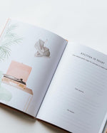 Load image into Gallery viewer, Naj ti povem svojo zgodbo - spominska knjiga starih staršev